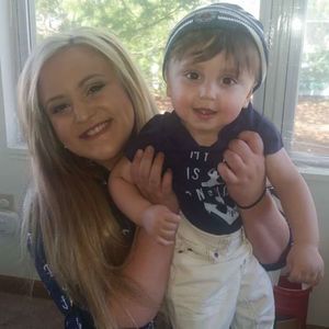 Meet your Posher, Alexis